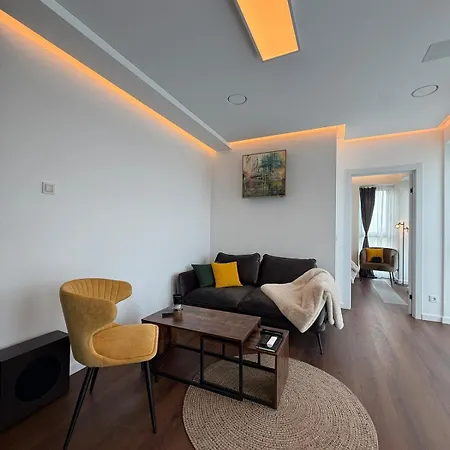 Apartament New Luxury 2br With Wifi, Sonos Sound, Tv, Led Ambience & Air Conditioning In Kaunas, Freda Kowno