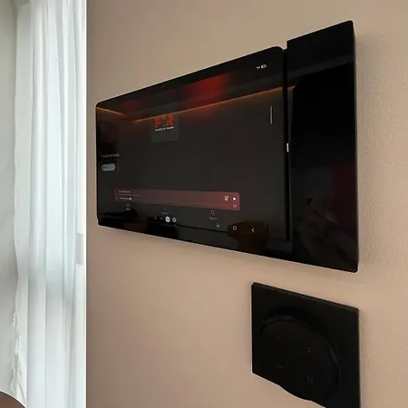 New Luxury 2br With Wifi, Sonos Sound, Tv, Led Ambience & Air Conditioning In Kaunas, Freda
