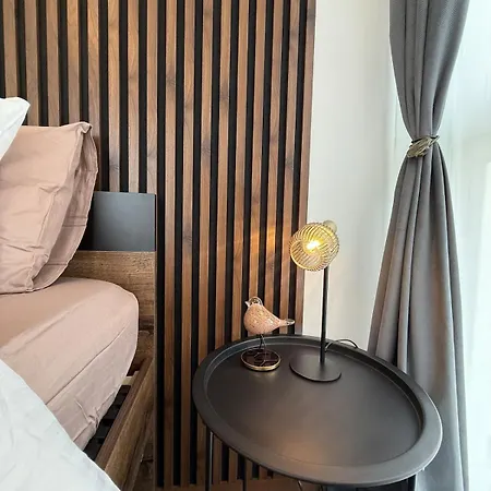 New Luxury 2br With Wifi, Sonos Sound, Tv, Led Ambience & Air Conditioning In Kaunas, Freda Apartament